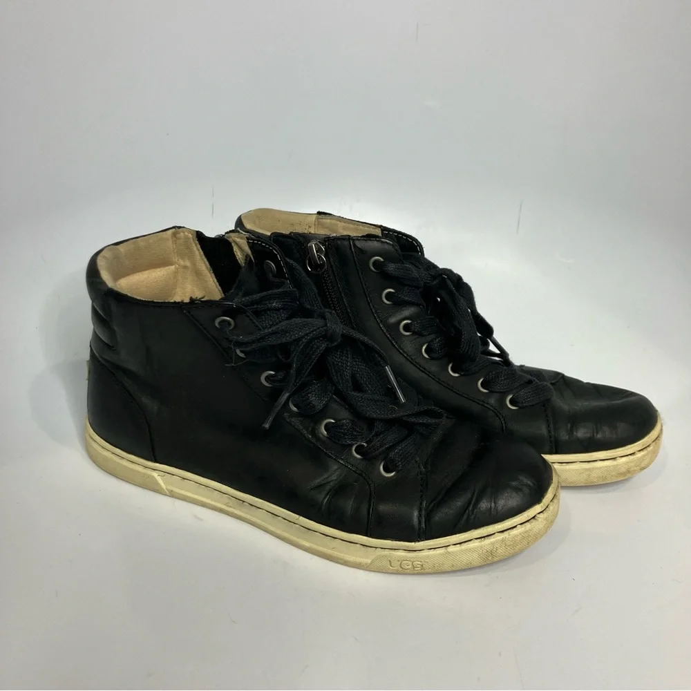 UGG Gradie‎ black leather high top sneakers women’s size 7.5 casual timeless